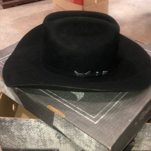 COPY - Relentless cowboy hat.